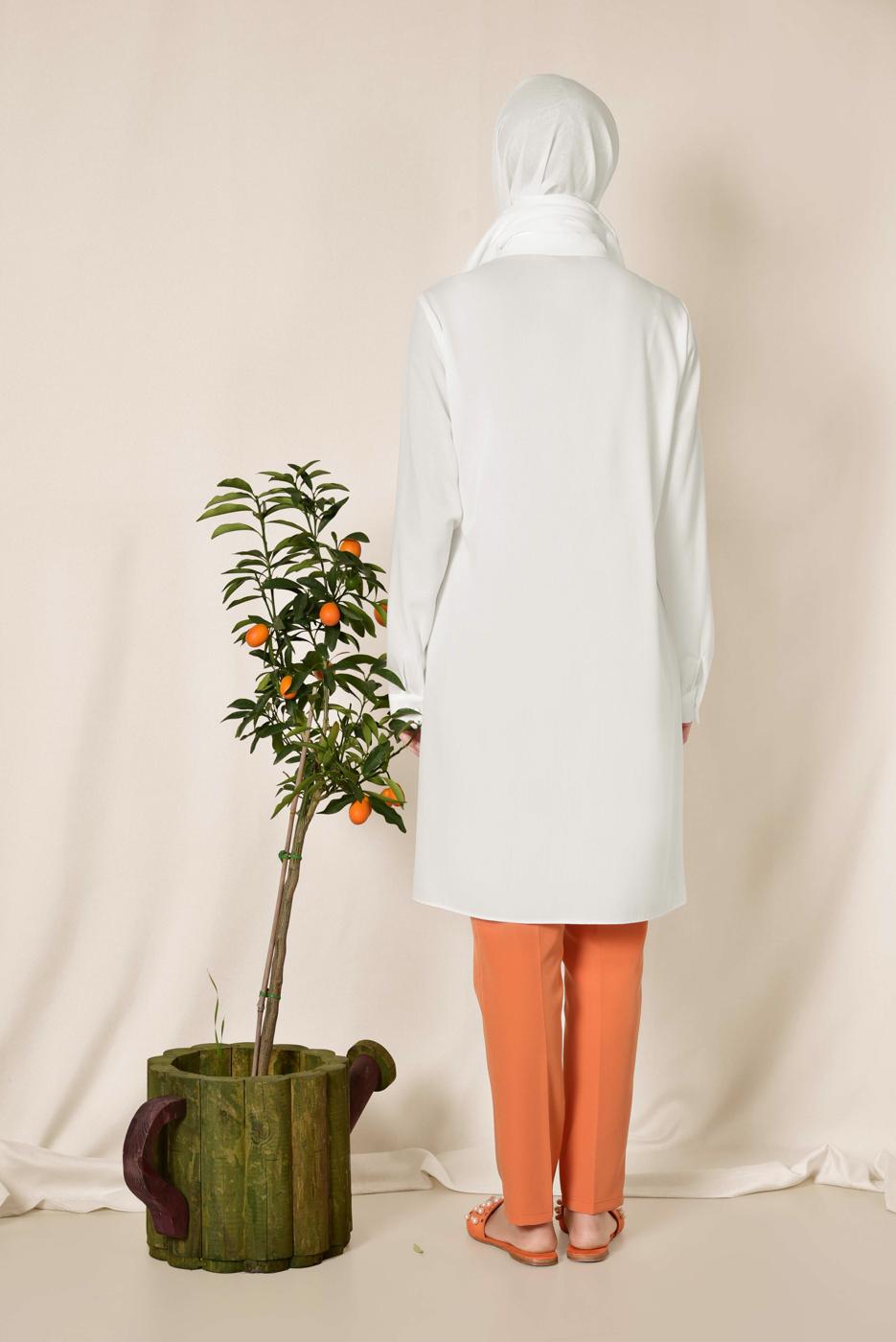 Tesettür giyim KREM ALVİNA CEP KISMI İŞLEME DETAYLI TUNİK 4215