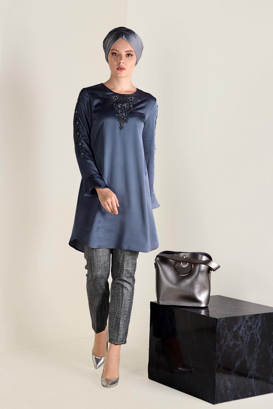 Tesettür giyim GRİ ALVİNA İŞLEMELİ TUNİK 4301