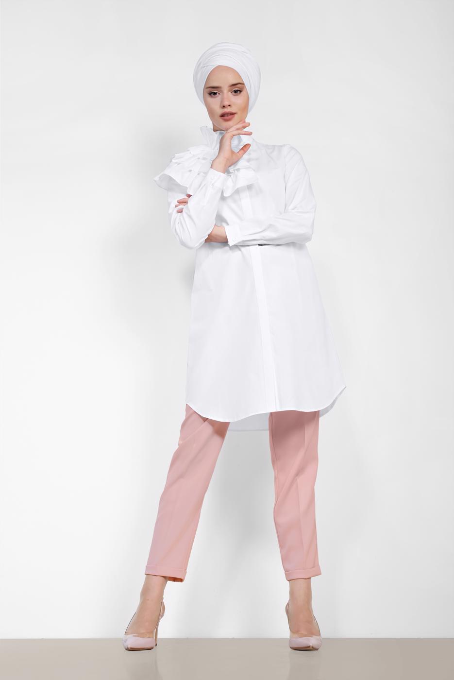 Tesettür giyim BEYAZ ALVİNA YAKA KISMI FIRFIR DETAYLI TUNİK 4399
