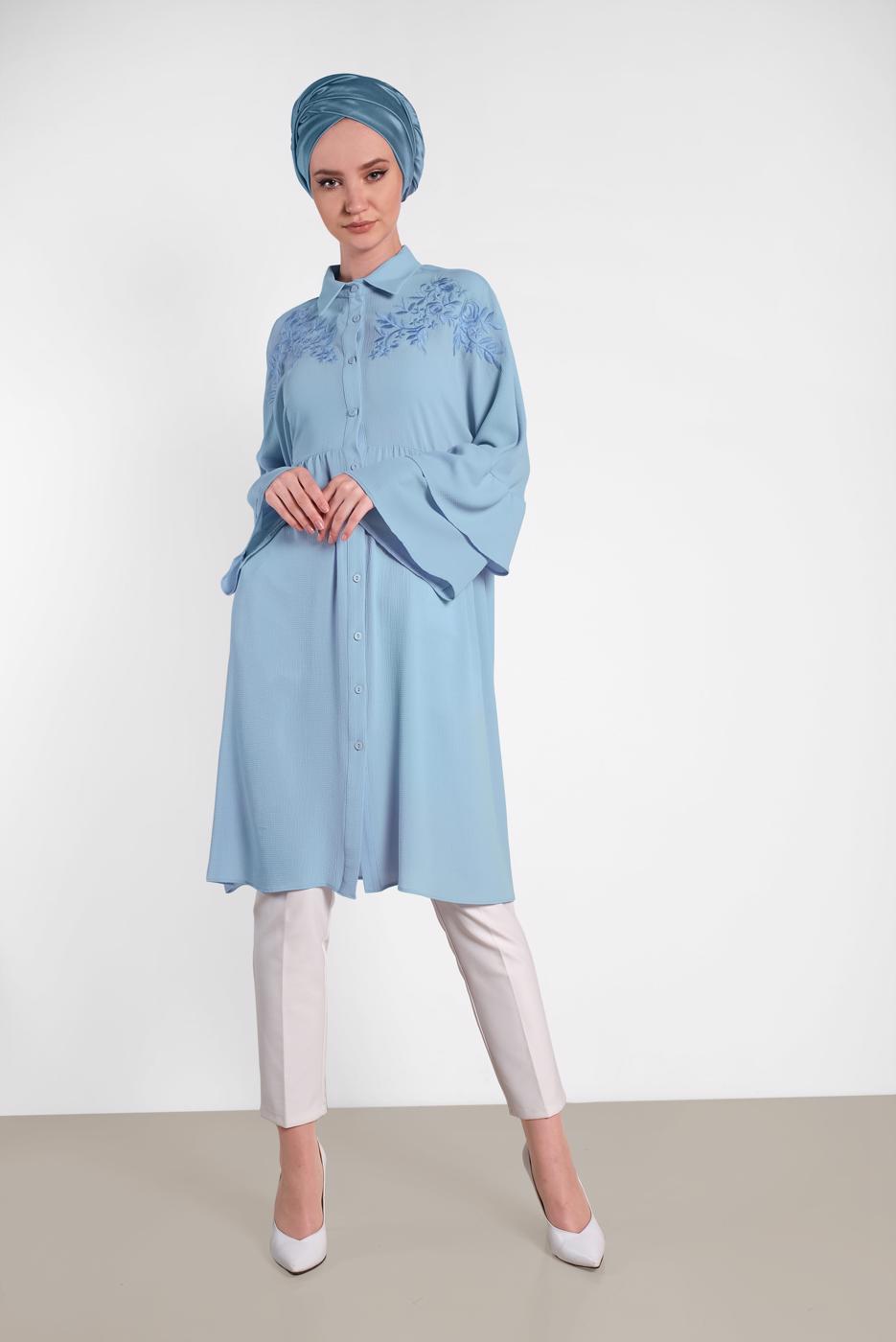 Tesettür giyim MAVİ ALVİNA KOLLARI VOLANLI İŞLEMELİ TUNİK 4444