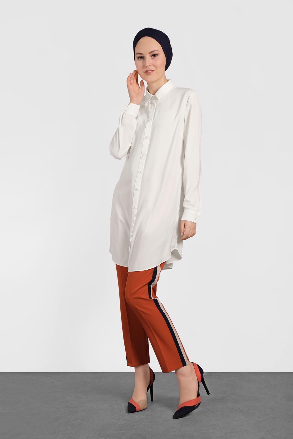 Tesettür giyim KREM ALVİNA BOYDAN DÜĞMELİ TUNİK 4495