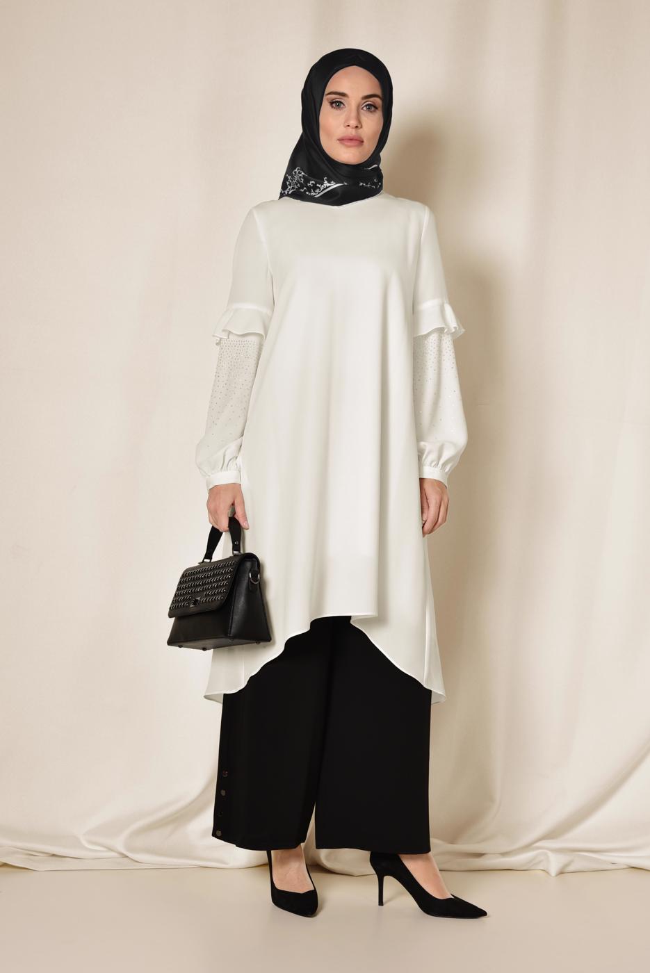 Tesettür giyim KREM ALVİNA KOLLARI TAŞ DETAYLI TUNİK 4858