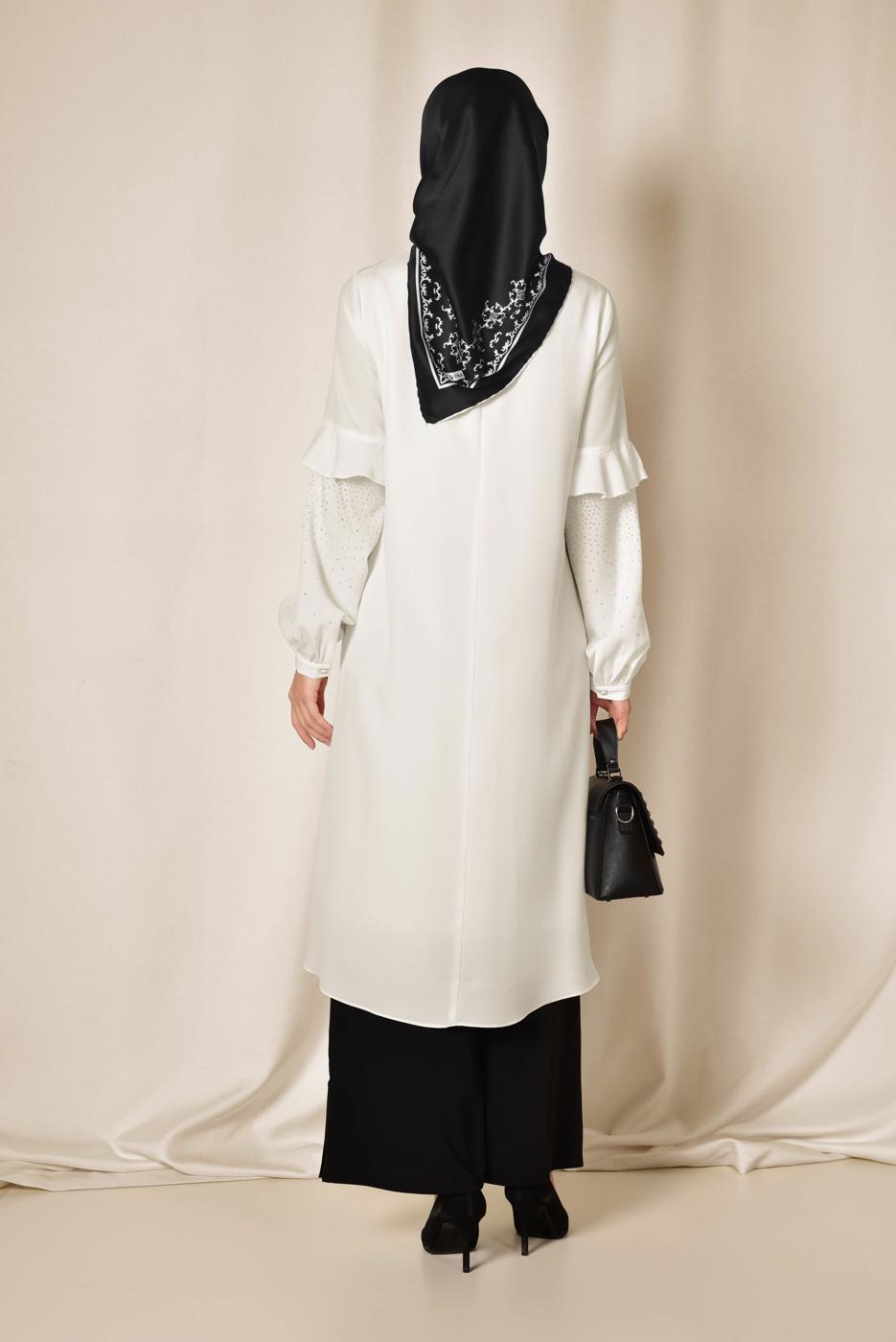 Tesettür giyim KREM ALVİNA KOLLARI TAŞ DETAYLI TUNİK 4858