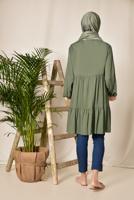 Tesettür giyim HAKİ ALVİNA ÖNÜ DÜĞMELİ BÜZGÜLÜ TUNİK 4868