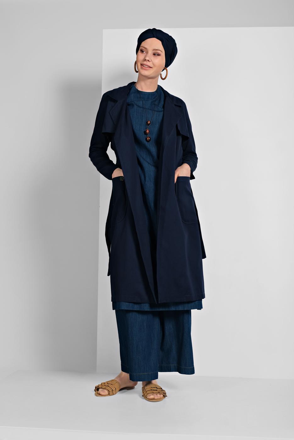 Tesettür giyim LACİVERT KRUVAZE YAKA KUŞAKLI TRENÇKOT 26107