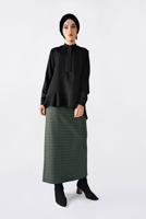 Tesettür giyim SİYAH ETEK UCU FIRFIRLI BLUZ 4743