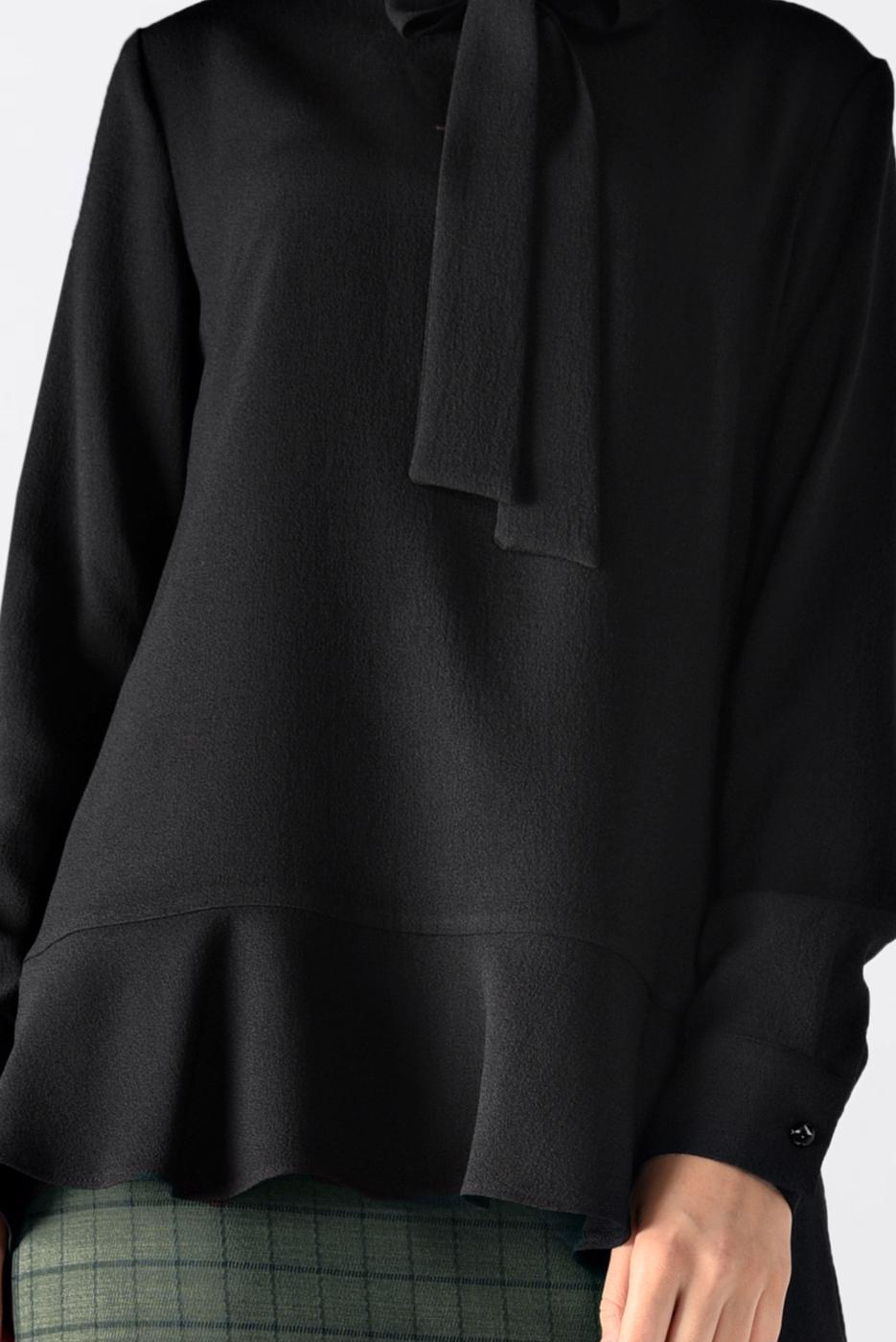 Tesettür giyim SİYAH ETEK UCU FIRFIRLI BLUZ 4743