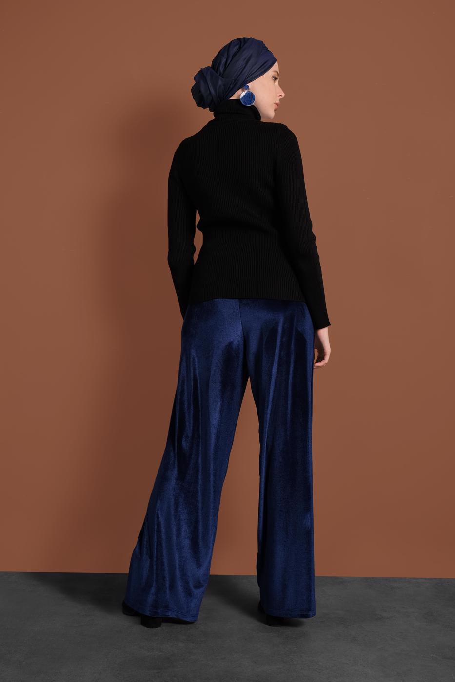 Tesettür giyim SİYAH BOĞAZLI FİTİLLİ KAZAK 9516