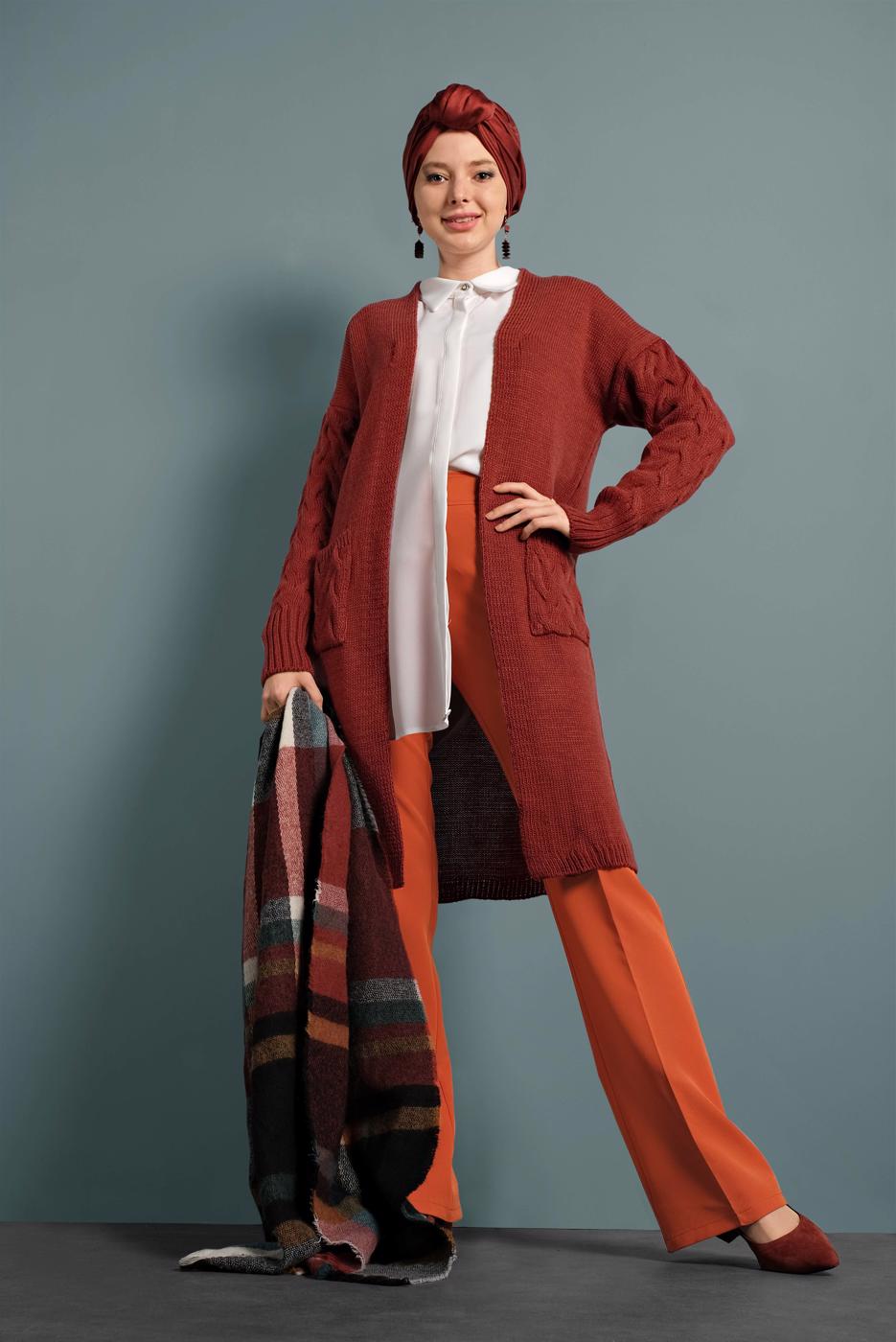 Tesettür giyim KAHVE ÖRGÜ DESENLİ TRİKO HIRKA T 0005