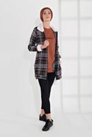 Tesettür giyim SİYAH YAKASI VE MANŞETLERİ POLARLI EKOSE CEKET 0165 