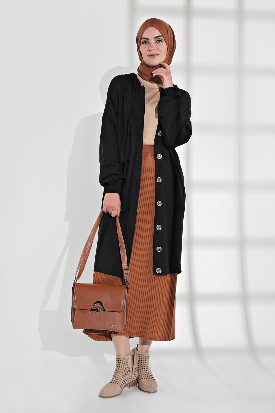 Tesettür giyim SİYAH DÜĞMELİ KAPÜŞONLU CEKET 6155