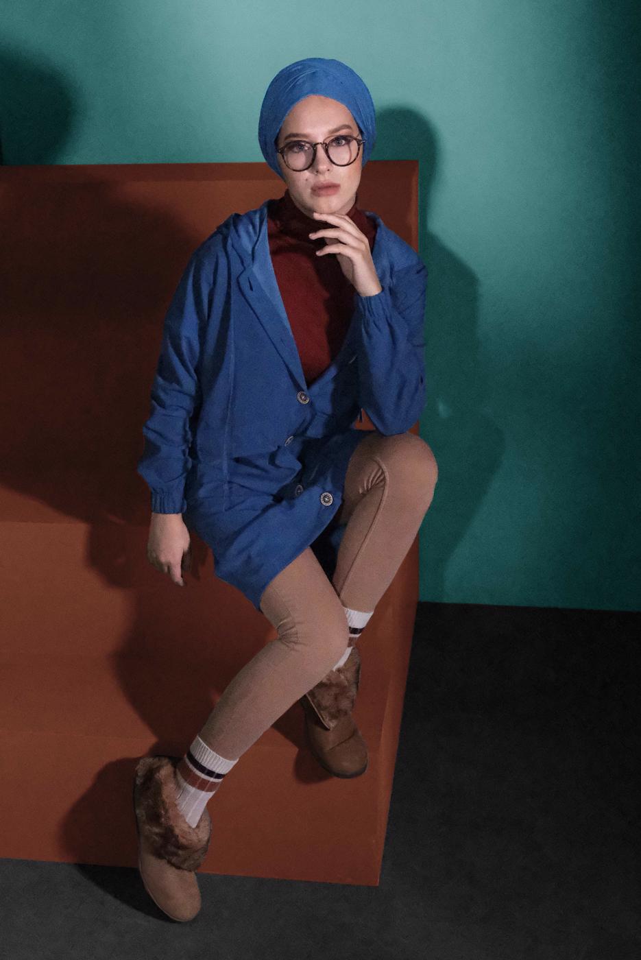 Tesettür giyim LACİVERT DÜĞMELİ KAPÜŞONLU CEKET 6155