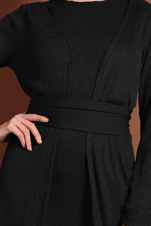 Vêtements hijab NOIR TAILLEUR AVEC CEINTURE 3705  - TRENDTESETTÜR