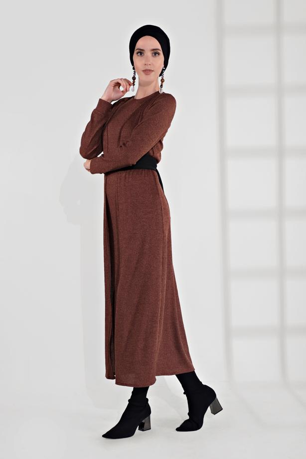 Vêtements hijab BRUN TAILLEUR AVEC CEINTURE 3705  - TRENDTESETTÜR