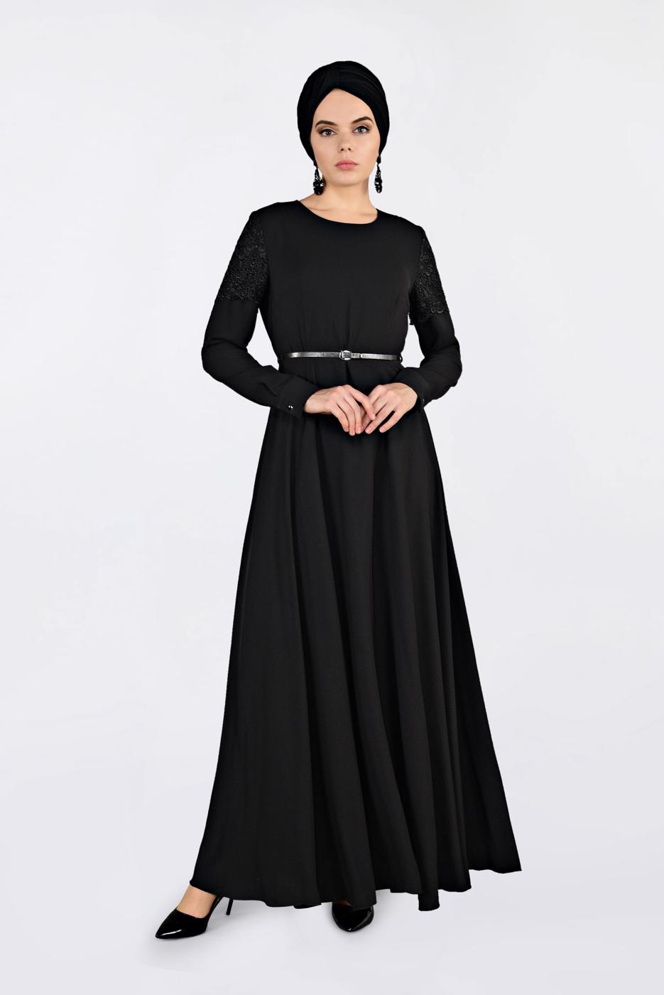 Tesettür giyim SİYAH KOLLARI DANTELLİ KEMERLİ ELBİSE 4679