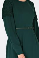 Tesettür giyim YEŞİL KOLLARI DANTELLİ KEMERLİ ELBİSE 4679