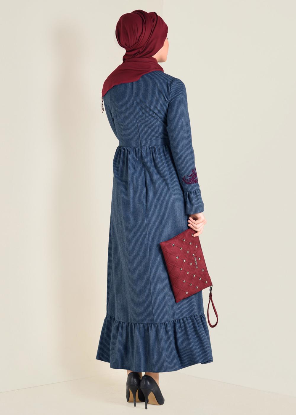 Tesettür giyim LACİVERT BAĞCIKLI NAKIŞLI ELBİSE 4680
