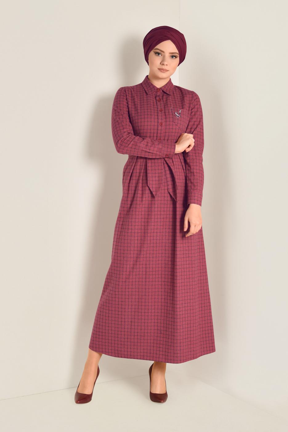 Tesettür giyim KIRMIZI EKOSE DESENLİ KUŞAKLI ELBİSE 4681 