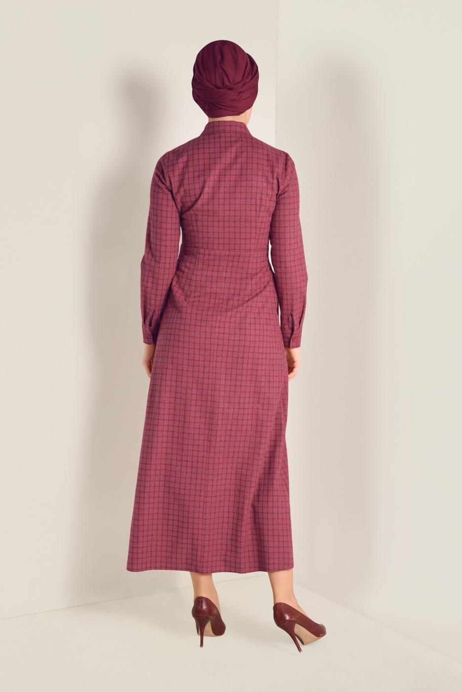 Tesettür giyim KIRMIZI EKOSE DESENLİ KUŞAKLI ELBİSE 4681 