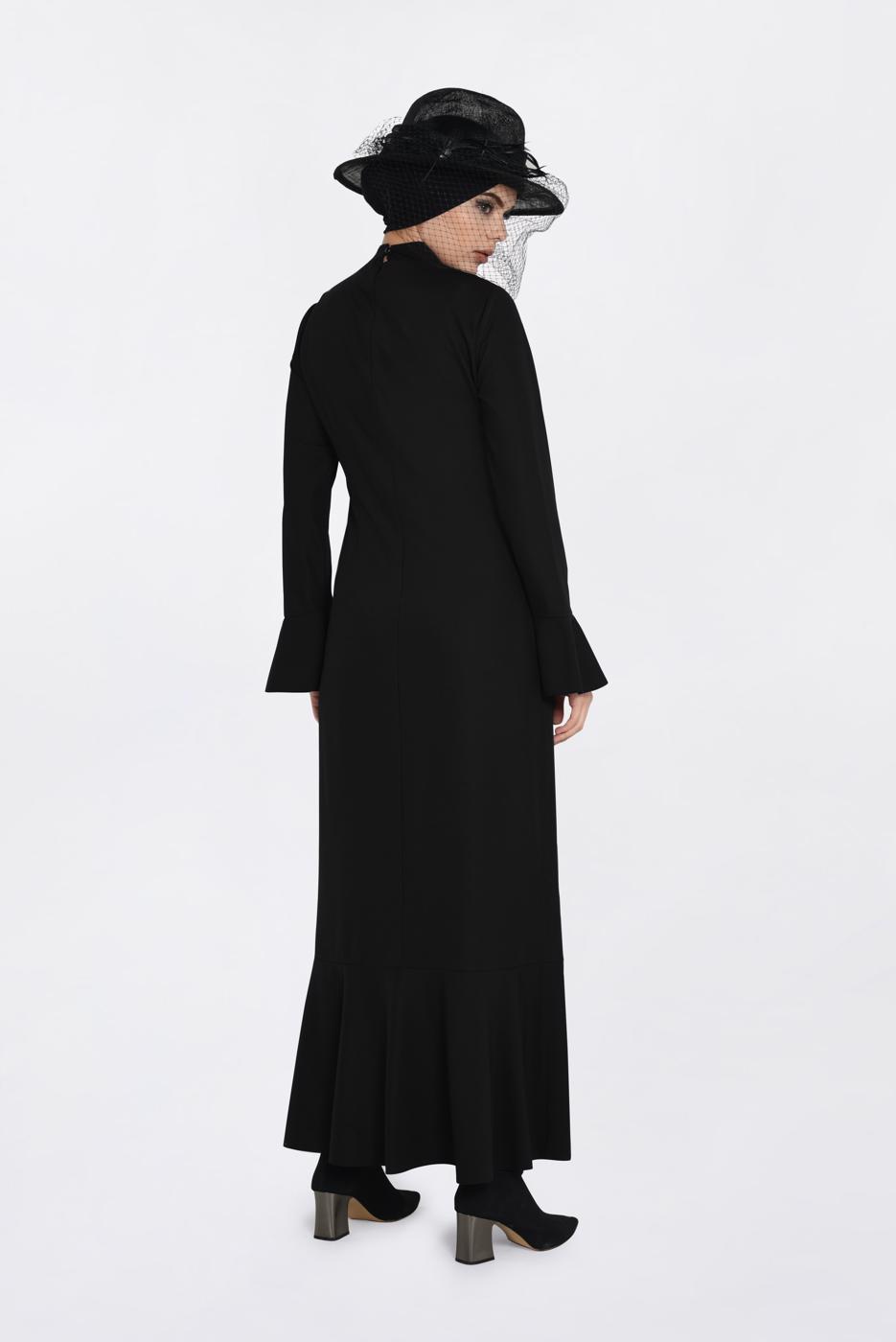 Tesettür giyim SİYAH YAKASI BAĞCIKLI VOLANLI ELBİSE 4786