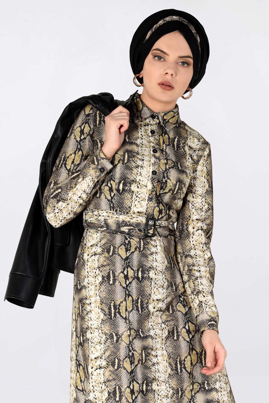 Tesettür giyim KAHVE YILAN DERİSİ DESENLİ ELBİSE 4813