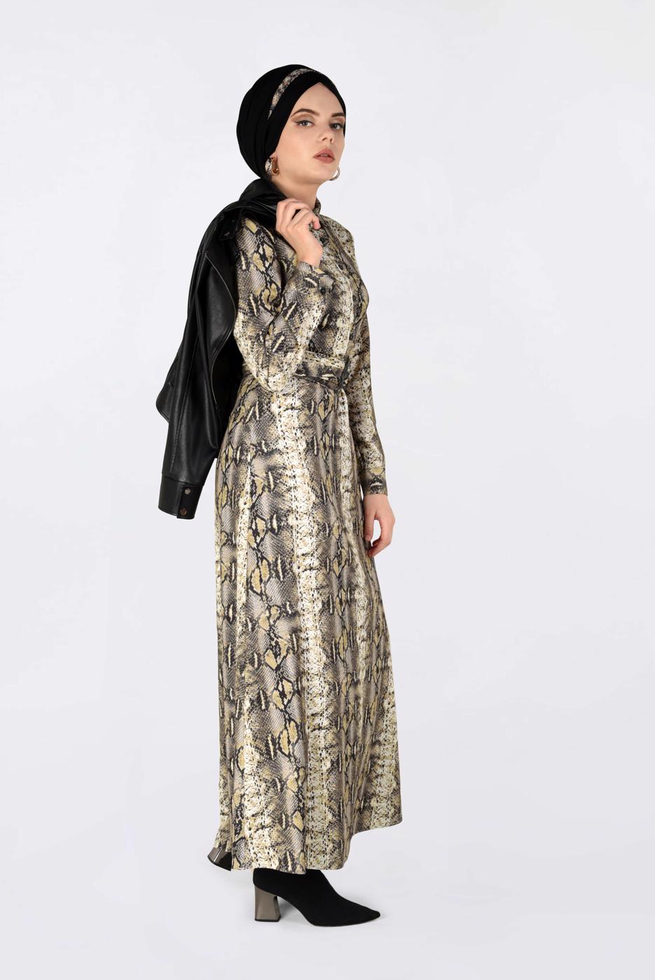 Tesettür giyim KAHVE YILAN DERİSİ DESENLİ ELBİSE 4813