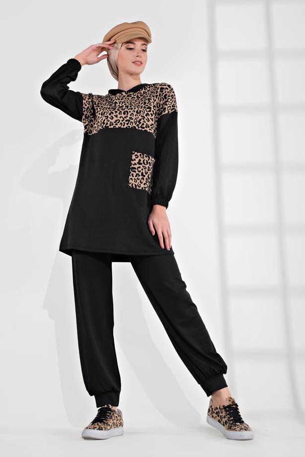 Tesettür giyim SİYAH LEOPAR DESENLİ 2′Lİ EŞOFMAN TAKIM 9855 - TRENDTESETTÜR