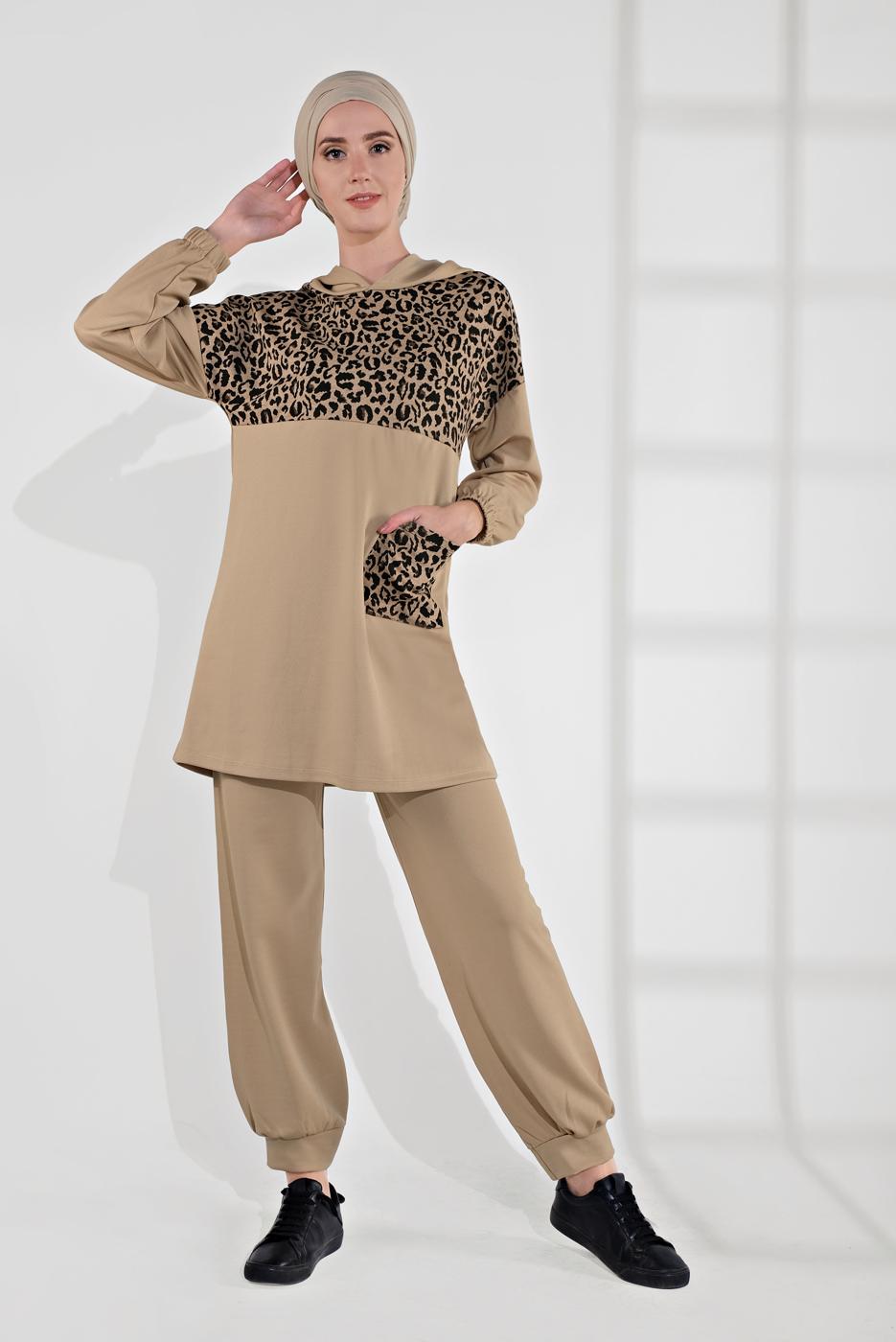 Hijab clothing BEIGE ANIMAL PRINT TRACKSUIT 9855