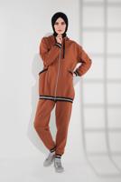 Tesettür giyim TABA KAPÜŞONLU SİMLİ 2′Lİ EŞOFMAN TAKIM 135 