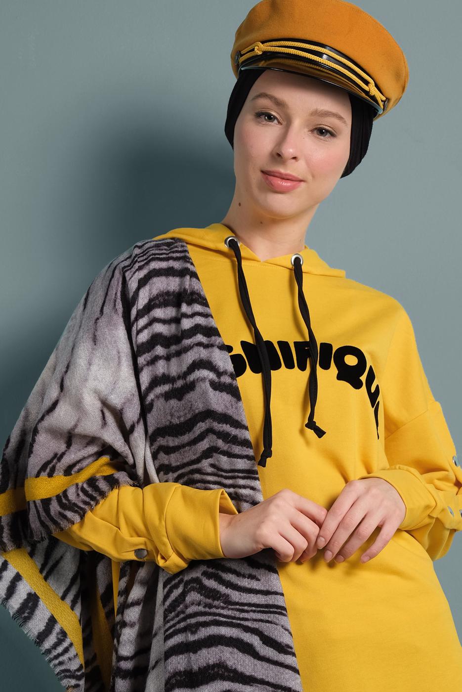 Tesettür giyim SARI YAZI DETAYLI EŞOFMAN TUNİK 277