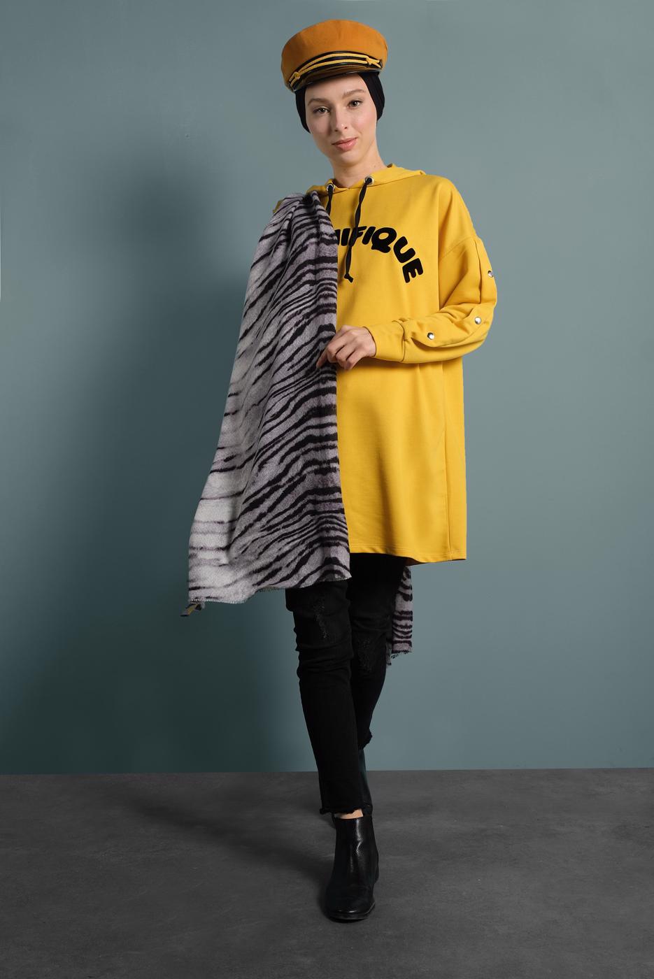 Tesettür giyim SARI YAZI DETAYLI EŞOFMAN TUNİK 277