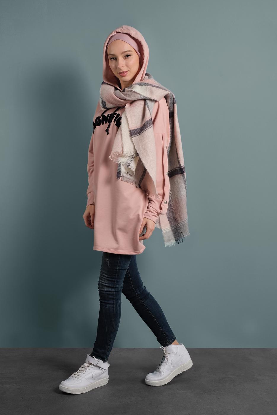 Tesettür giyim PUDRA YAZI DETAYLI EŞOFMAN TUNİK 277