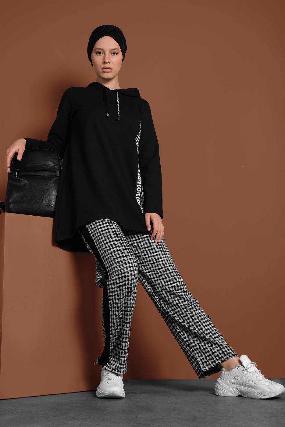 Tesettür giyim SİYAH EKOSELİ ŞERİT DETAYLI İKİLİ EŞOFMAN TAKIM 7355 