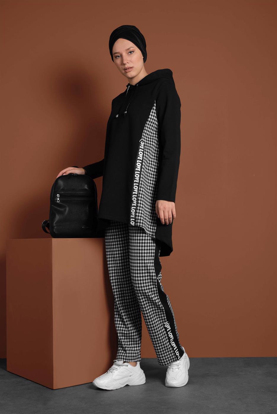 Tesettür giyim SİYAH EKOSELİ ŞERİT DETAYLI İKİLİ EŞOFMAN TAKIM 7355 