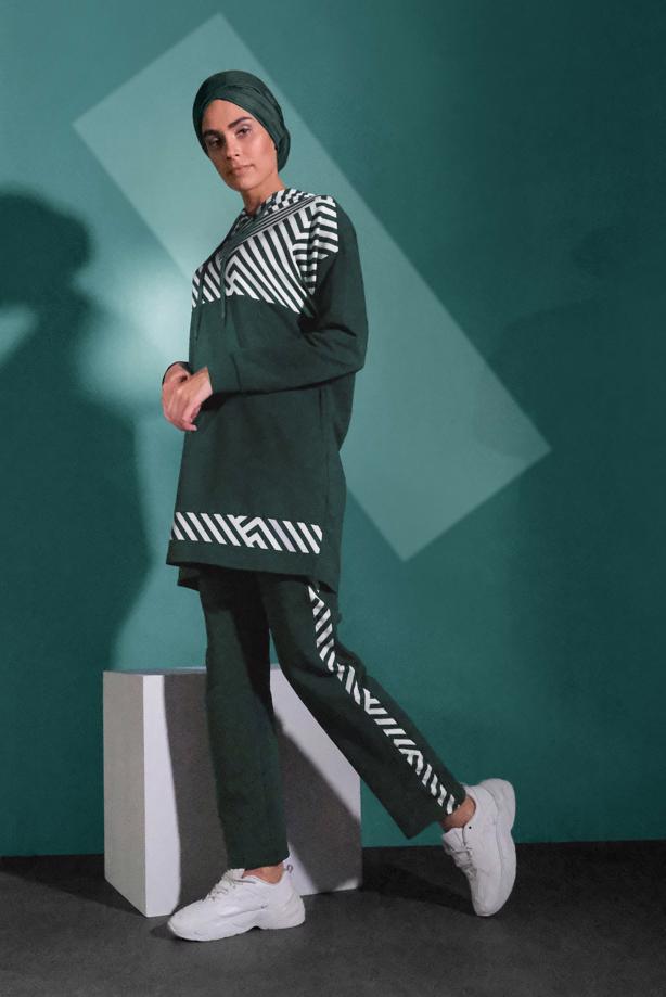 Tesettür giyim  GRAFİK DESENLİ PAMUKLU 2&prime;Lİ EŞOFMAN TAKIMI 7809 - TRENDTESETTÜR