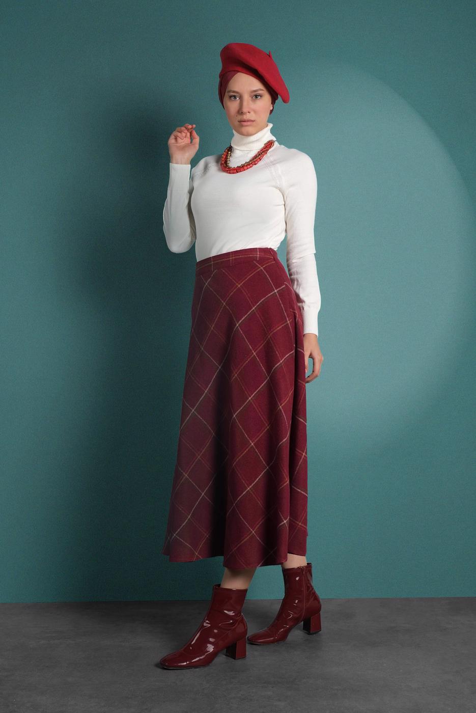 Tesettür giyim BORDO KARELİ FERMUARLI ÇAN ETEK 2022