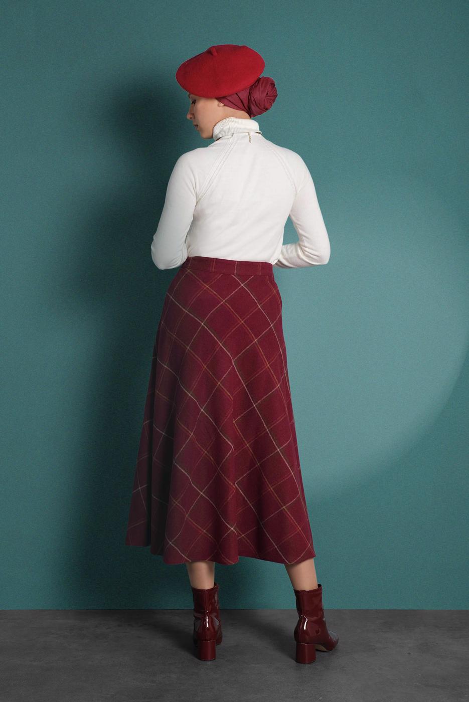 Tesettür giyim BORDO KARELİ FERMUARLI ÇAN ETEK 2022