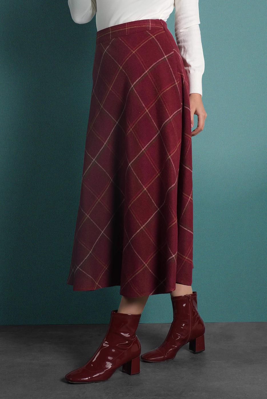 Tesettür giyim BORDO KARELİ FERMUARLI ÇAN ETEK 2022