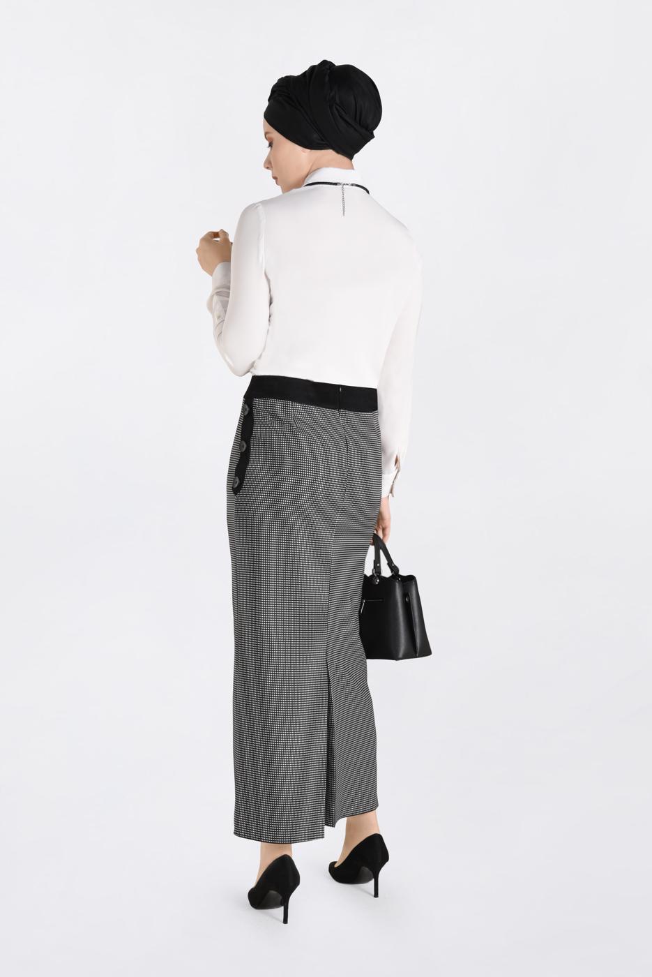 Tesettür giyim SİYAH DESENLİ DÜĞME DETAYLI KALEM ETEK 6278