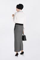 Tesettür giyim SİYAH DESENLİ DÜĞME DETAYLI KALEM ETEK 6278