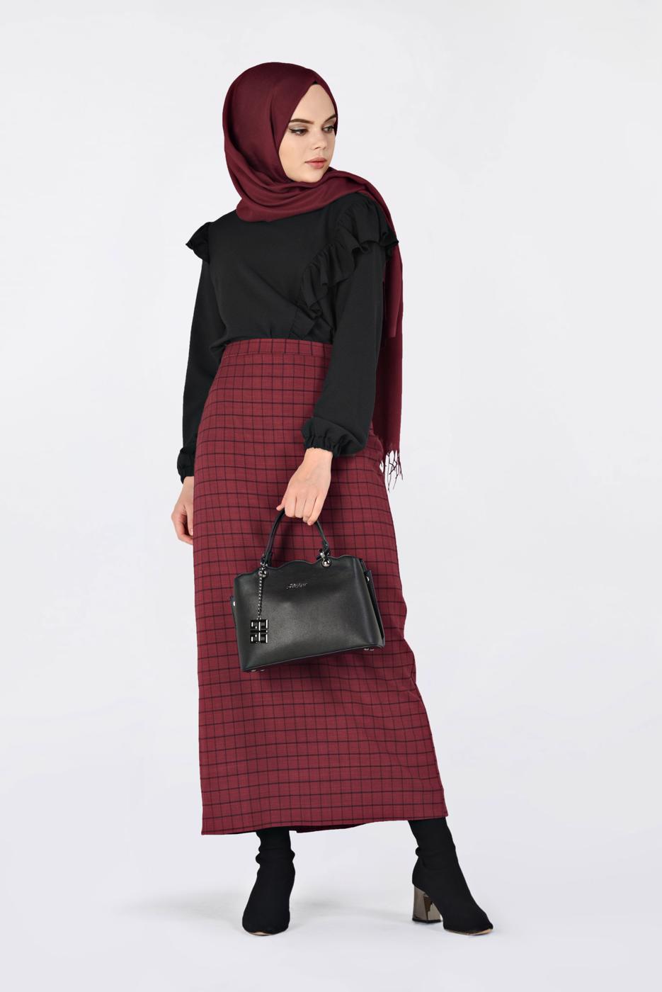Tesettür giyim KIRMIZI KARELİ GİZLİ YIRTMAÇLI ETEK 6299 