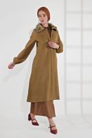 Tesettür giyim TURUNCU YAKASI KÜRK DETAYLI FERMUARLI KAŞE KABAN 1705 