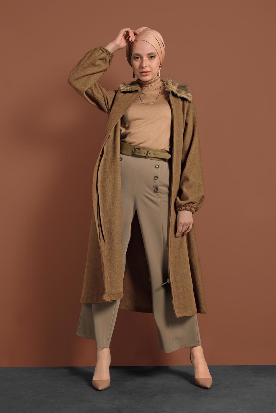 Tesettür giyim TURUNCU YAKASI KÜRK DETAYLI FERMUARLI KAŞE KABAN 1705 