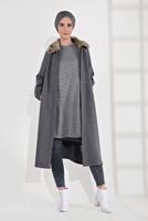 Tesettür giyim GRİ YAKASI KÜRK DETAYLI FERMUARLI KAŞE KABAN 1705 