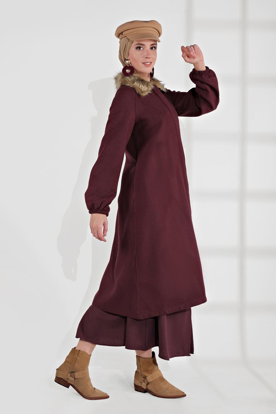 Tesettür giyim BORDO YAKASI KÜRK DETAYLI FERMUARLI KAŞE KABAN 1705 