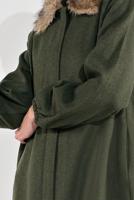 Tesettür giyim HAKİ YAKASI KÜRK DETAYLI FERMUARLI KAŞE KABAN 1705 