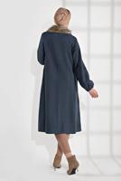 Tesettür giyim MAVİ YAKASI KÜRK DETAYLI FERMUARLI KAŞE KABAN 1705 