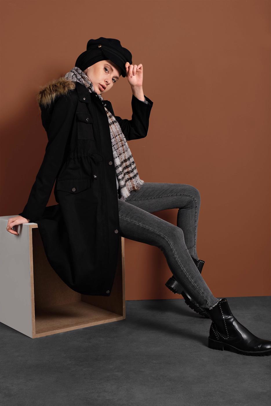 Vêtements hijab NOIR CABAN TAILLE À SMOCKS DOUBLÉE DE FOURRURE 2080 