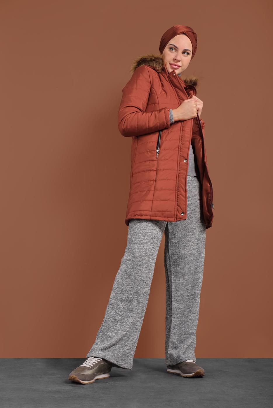 Vêtements hijab BRUN CABAN REMBOURRÉ À CAPUCHE 3030