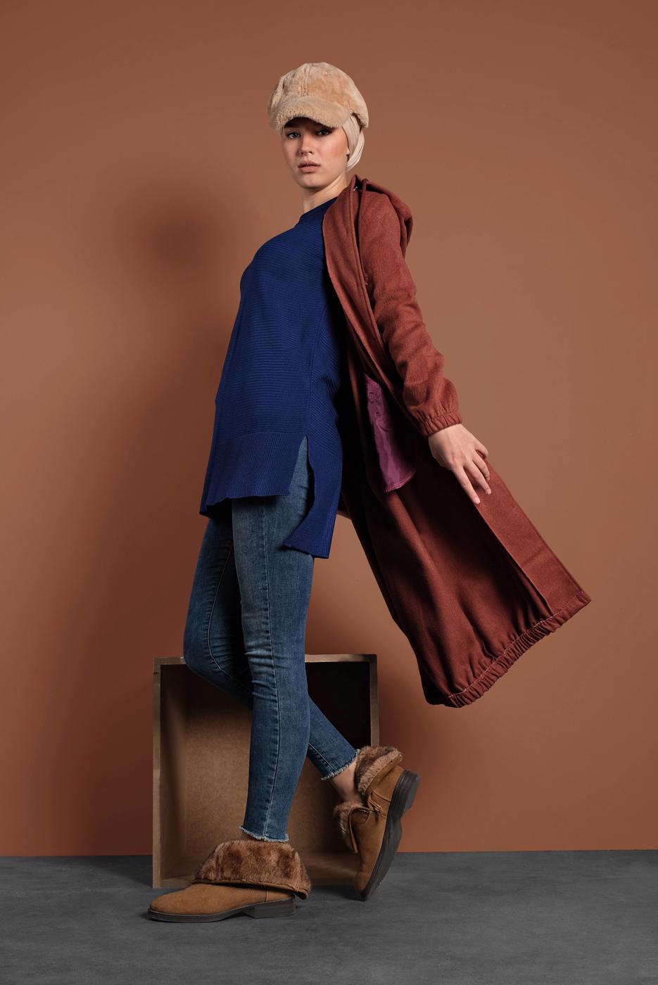 Tesettür giyim KAHVE DÜĞMELİ KAPÜŞONLU KAŞE KABAN 3945 